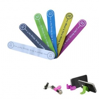 Multifunctional silicone magnetic phone kickstand & clip